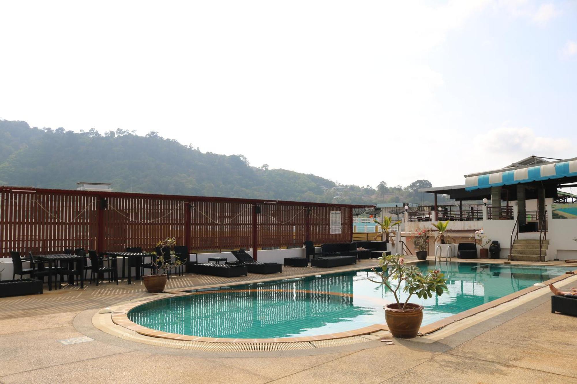 D C Patong Exterior foto